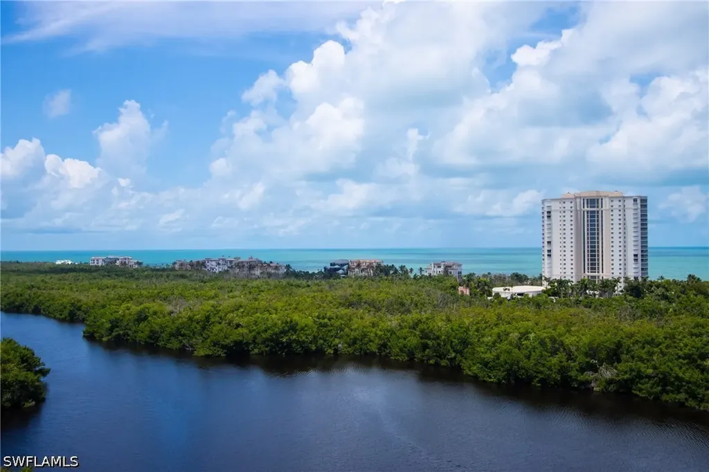 8990 Bay Colony Drive Naples FL 34108