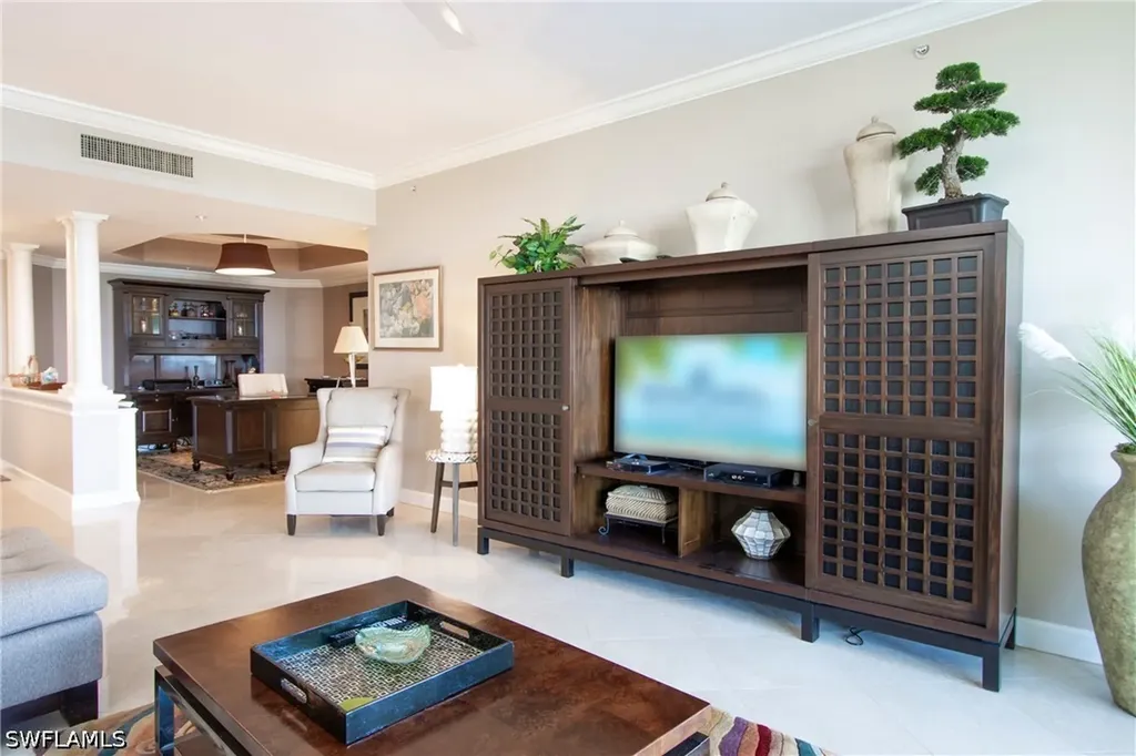 8990 Bay Colony Drive Naples FL 34108