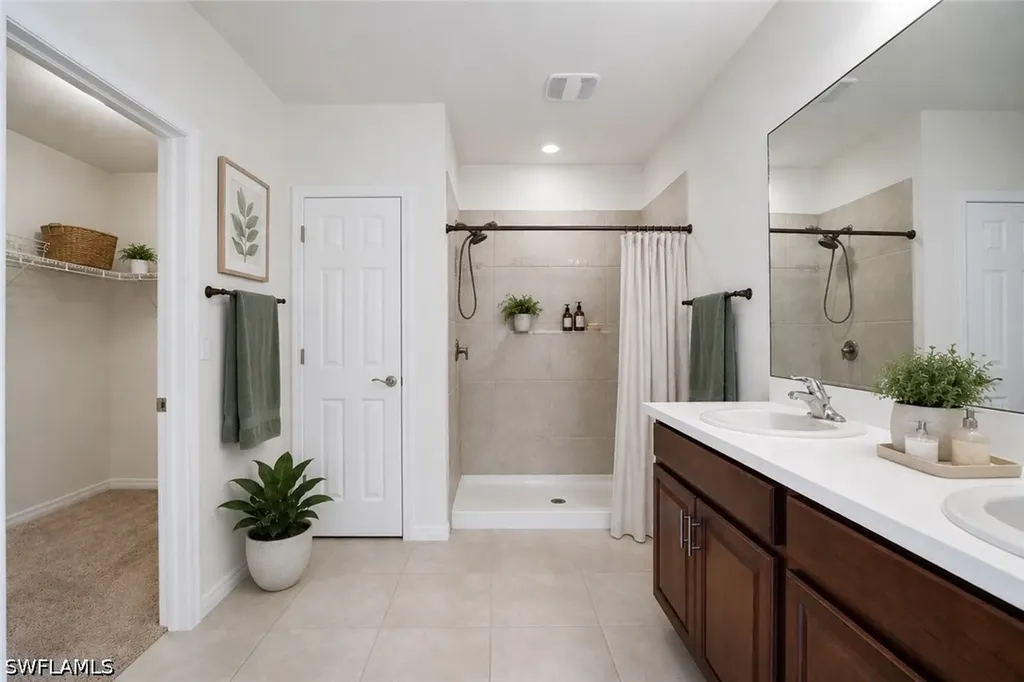 2220 NE 5th Avenue Cape Coral FL 33909