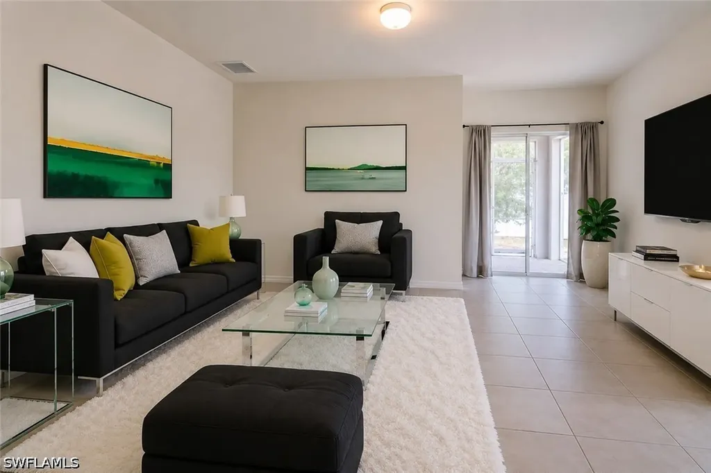 2220 NE 5th Avenue Cape Coral FL 33909