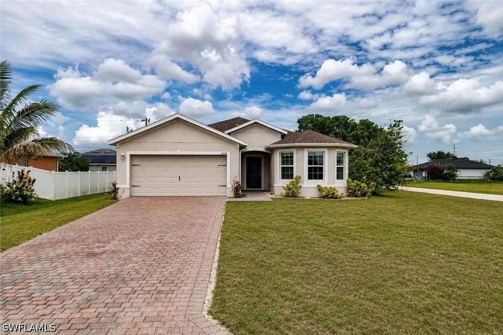 2220 NE 5th Avenue Cape Coral FL 33909
