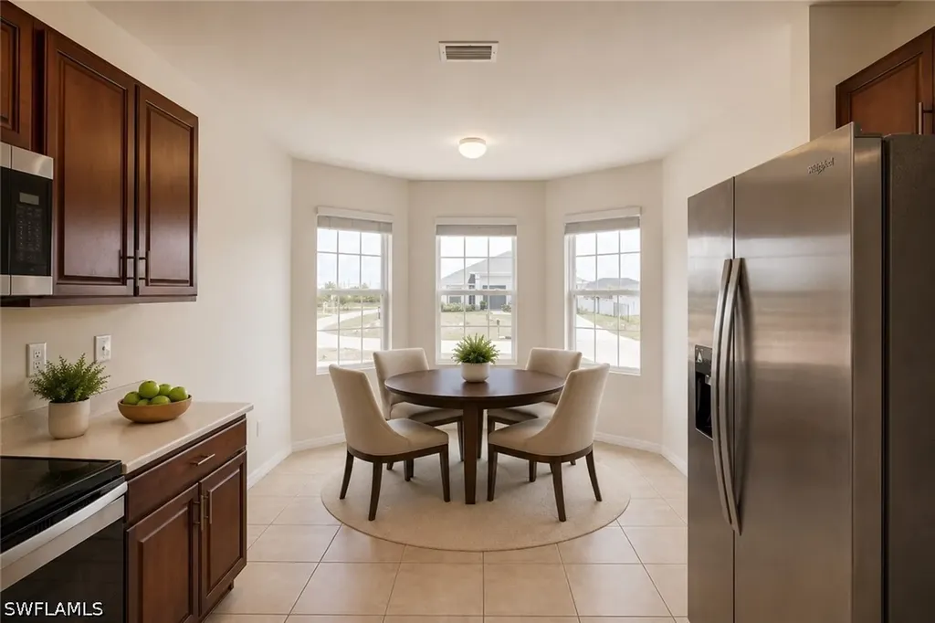 2220 NE 5th Avenue Cape Coral FL 33909