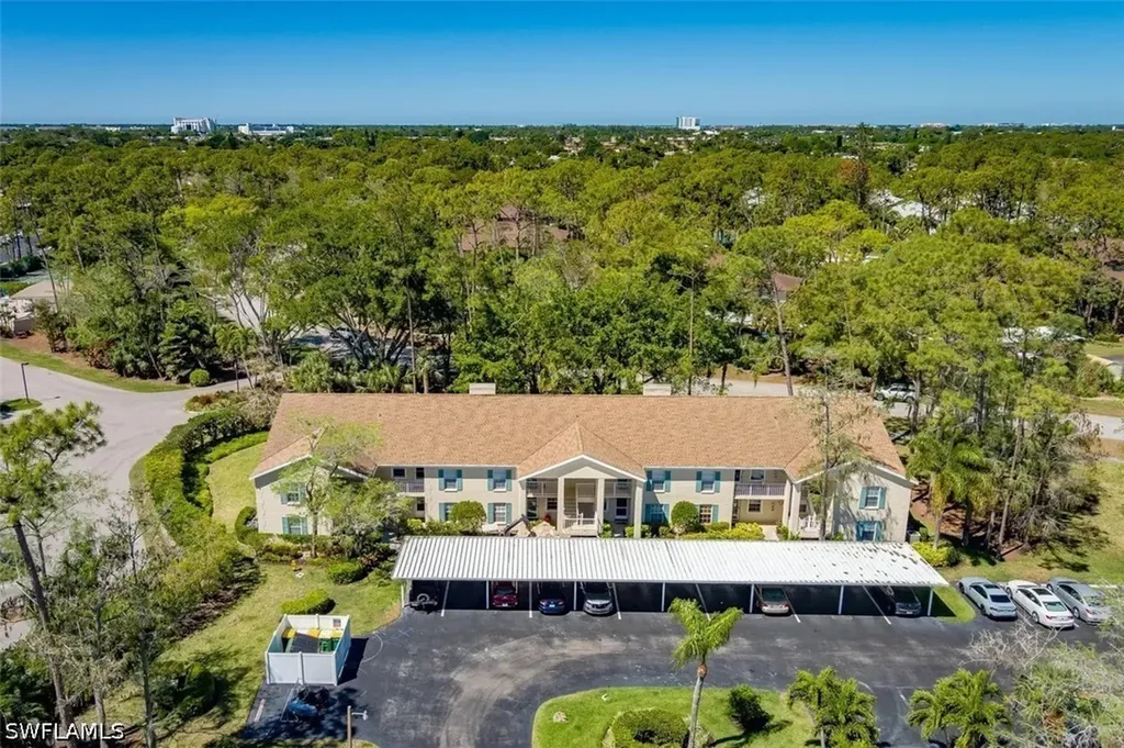 1706 Kings Lake Boulevard Naples FL 34112