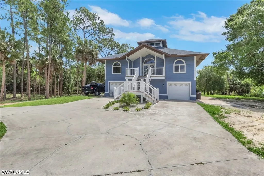 880 18th Street NE Naples FL 34120