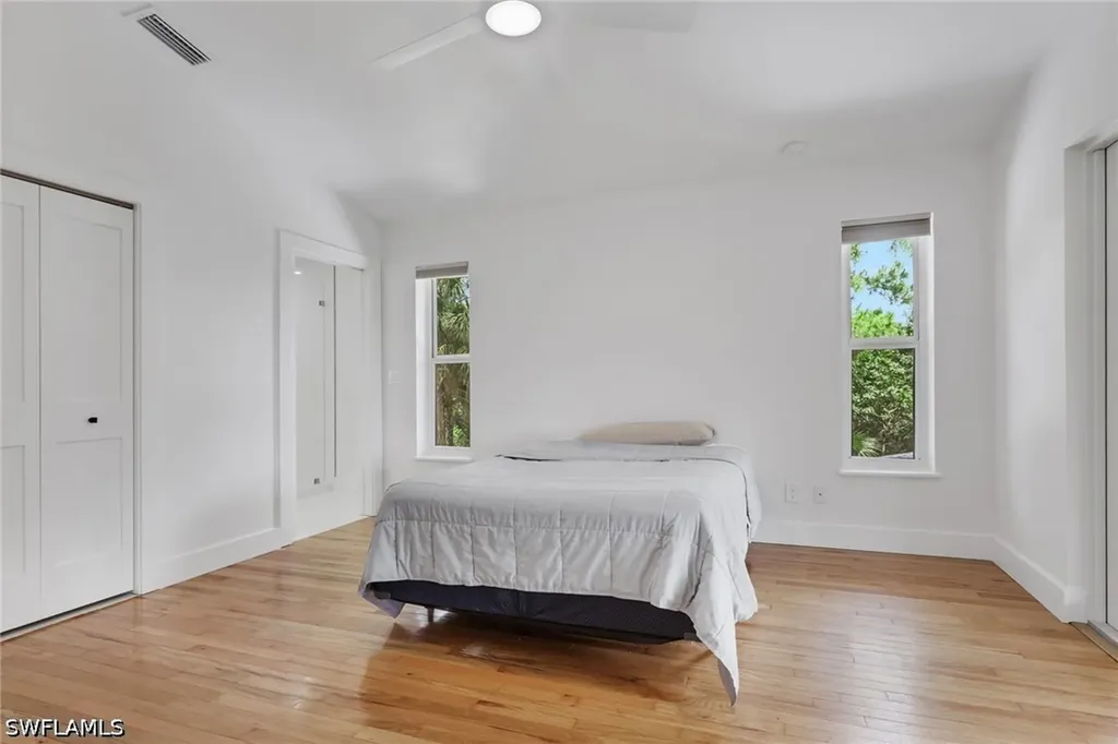 880 18th Street NE Naples FL 34120