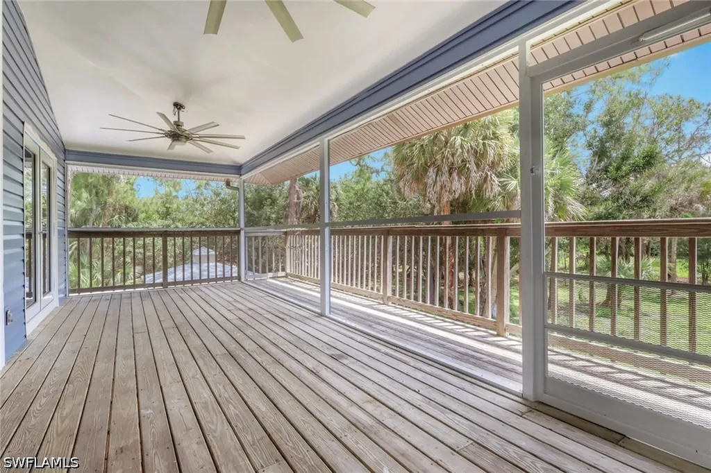 880 18th Street NE Naples FL 34120