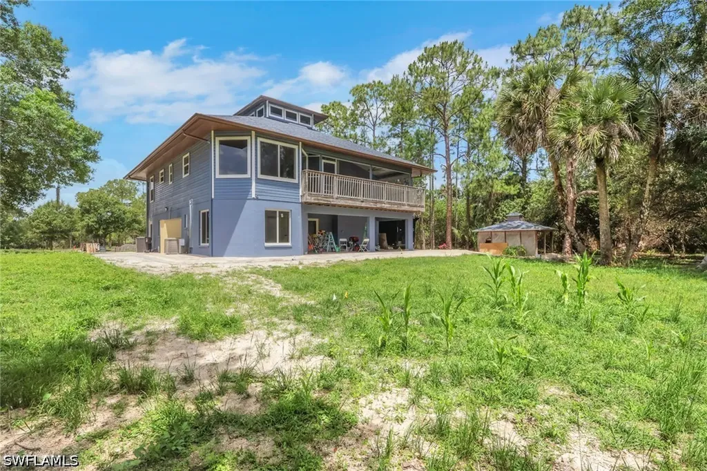 880 18th Street NE Naples FL 34120