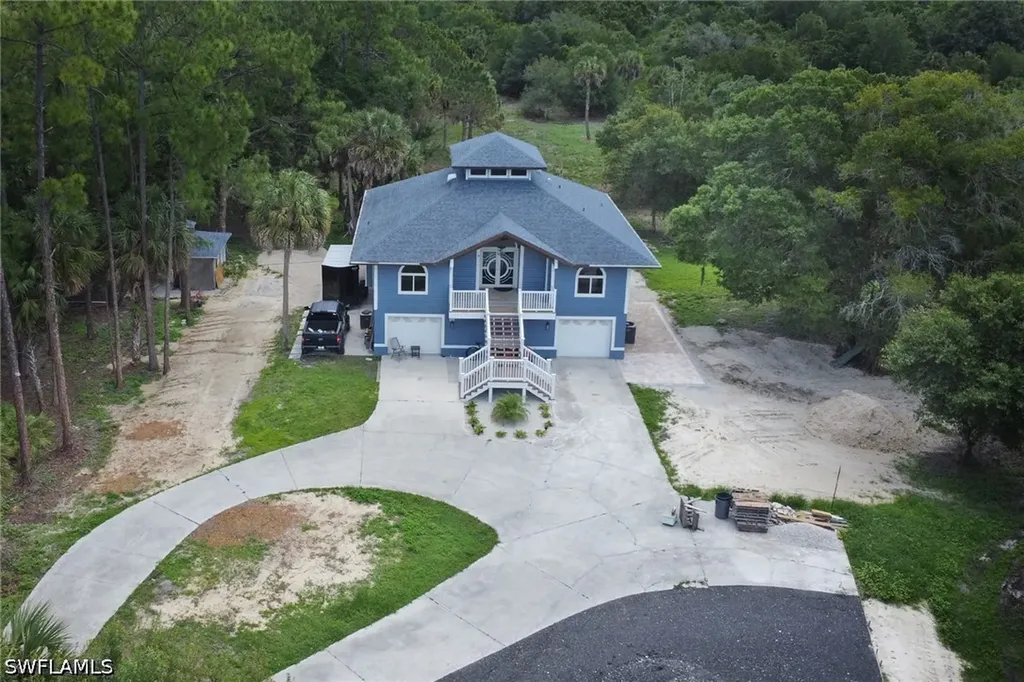880 18th Street NE Naples FL 34120