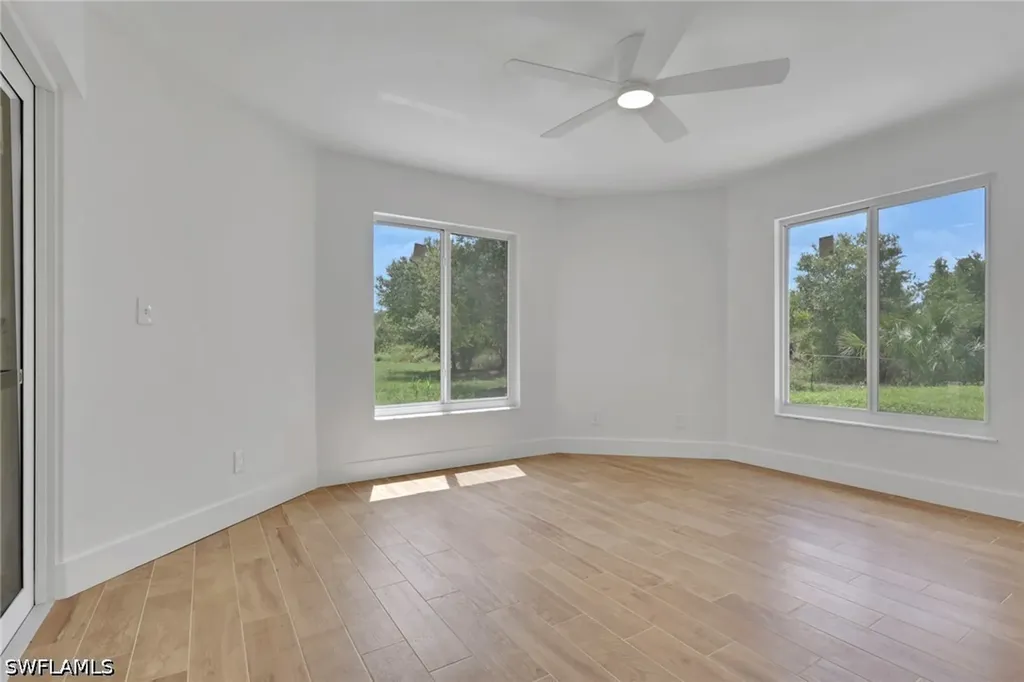 880 18th Street NE Naples FL 34120