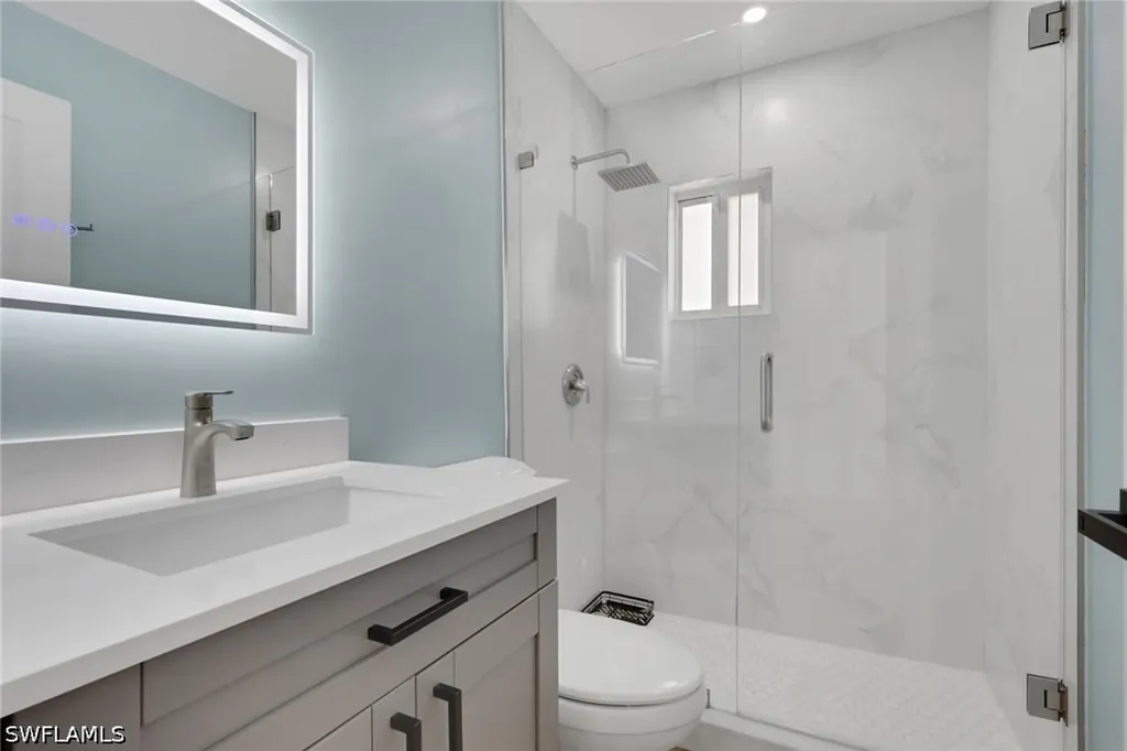 880 18th Street NE Naples FL 34120