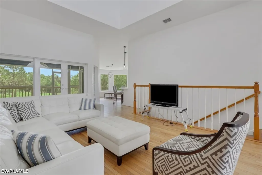 880 18th Street NE Naples FL 34120