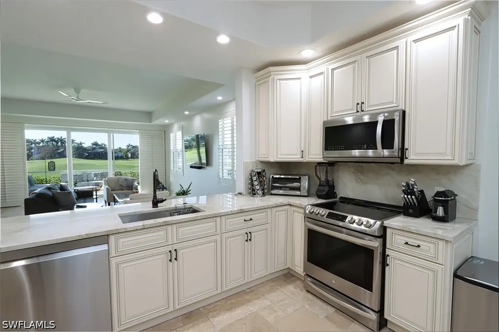 5963 Trophy Drive Naples FL 34110