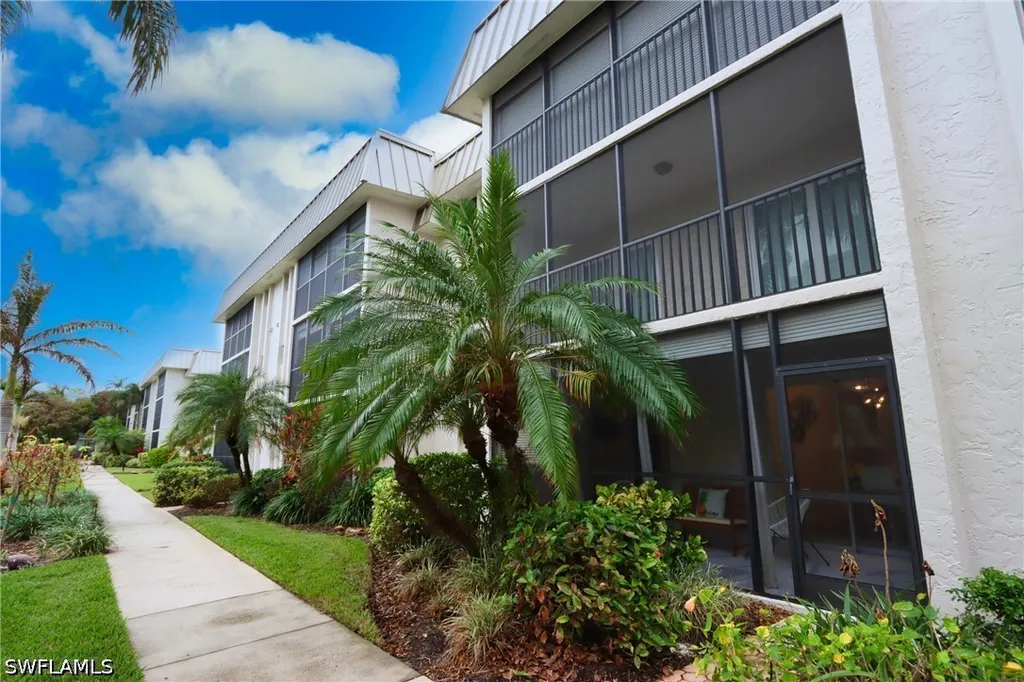 788 Park Shore Drive Naples FL 34103
