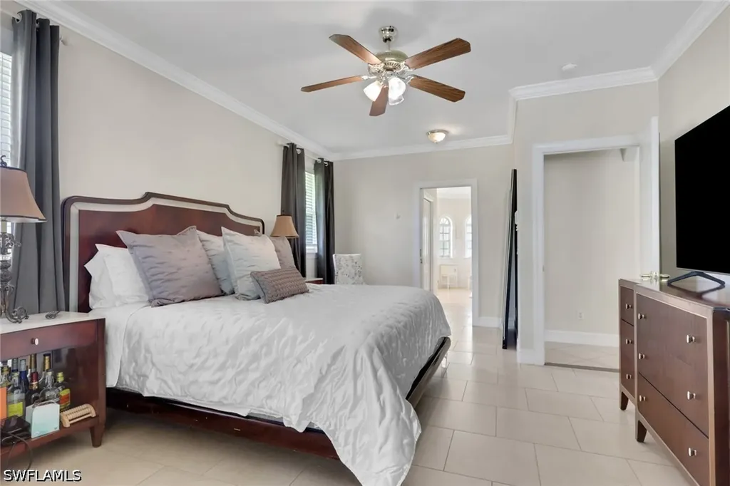 3111 4th Street NW Naples FL 34120