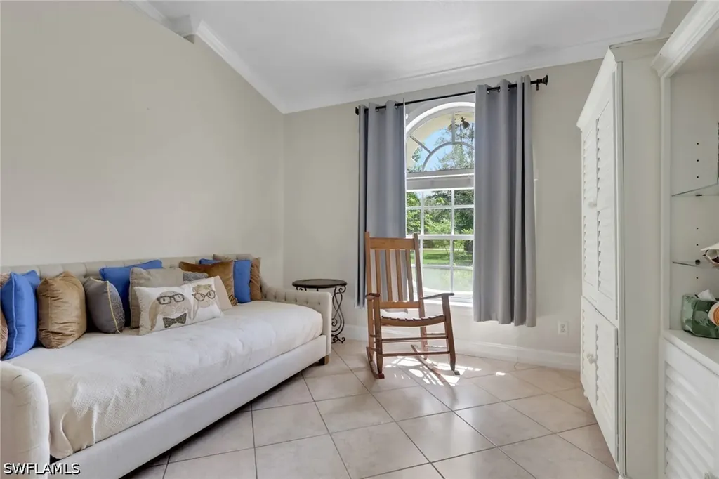 3111 4th Street NW Naples FL 34120