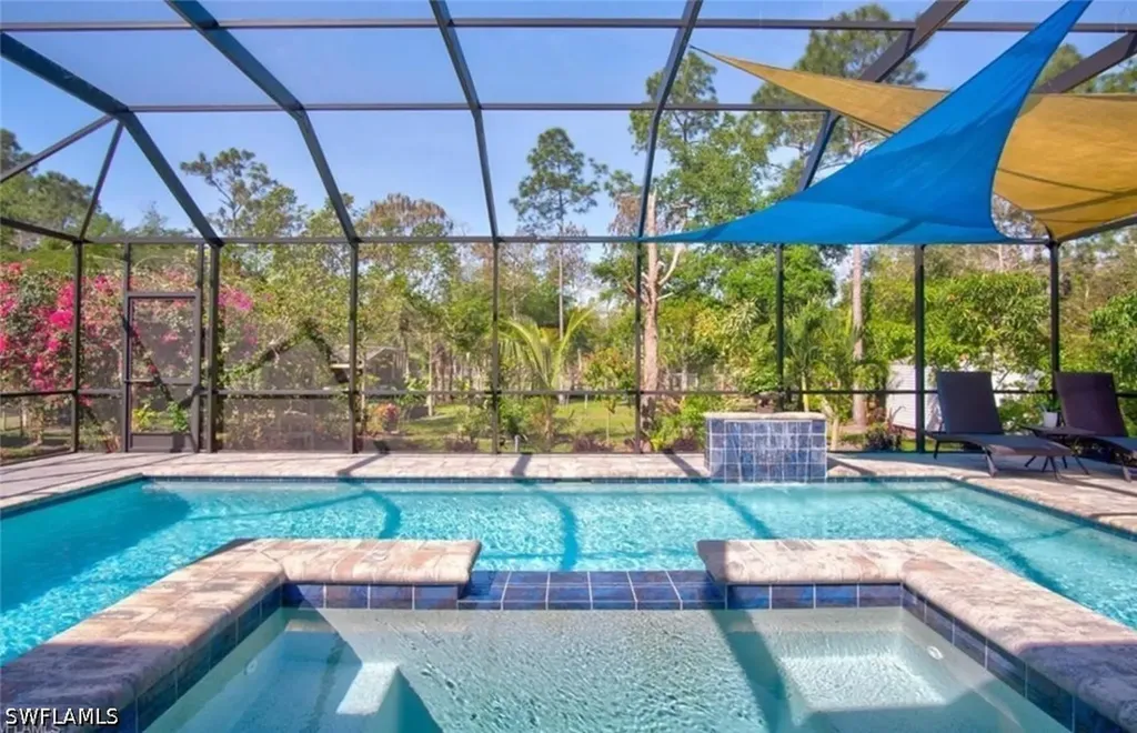 3111 4th Street NW Naples FL 34120