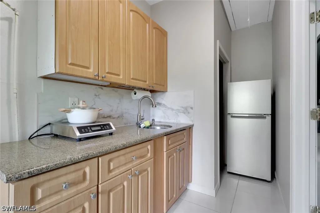 3111 4th Street NW Naples FL 34120
