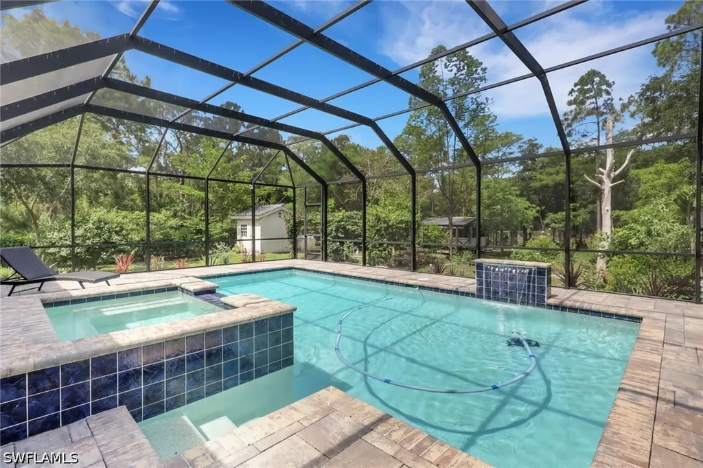 3111 4th Street NW Naples FL 34120