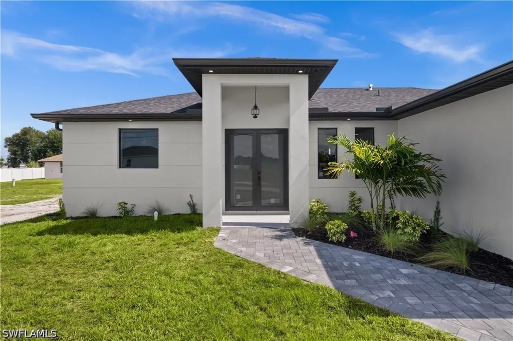 1805 NW 12th Street Cape Coral FL 33993