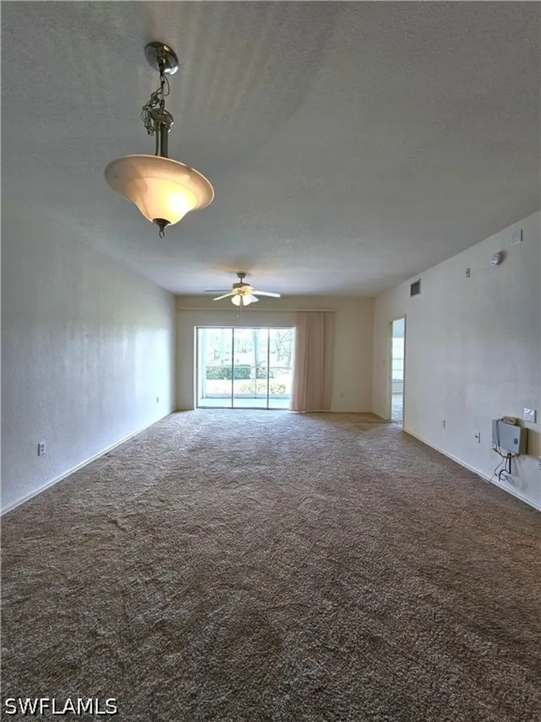 6025 Chardonnay Lane Naples FL 34119