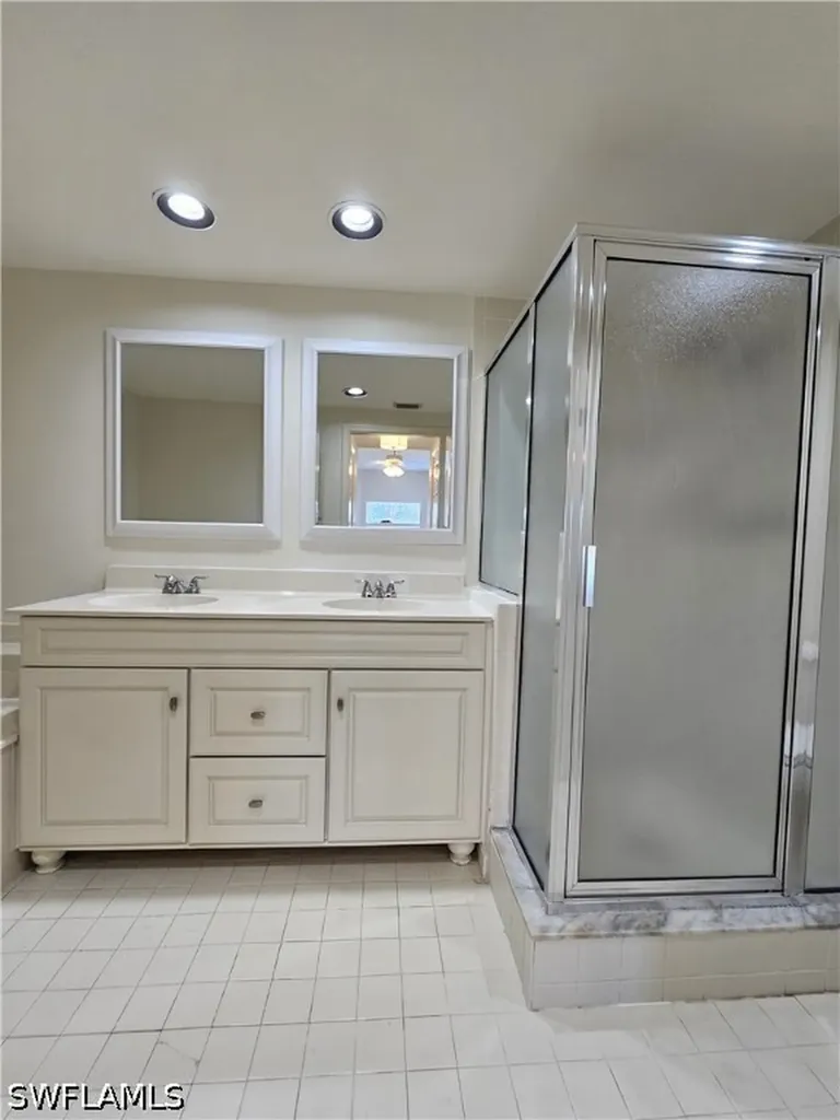 6025 Chardonnay Lane Naples FL 34119