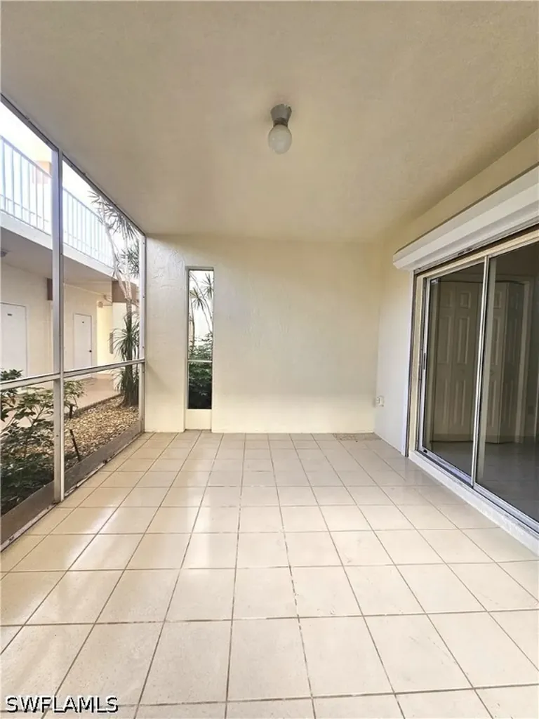 6025 Chardonnay Lane Naples FL 34119
