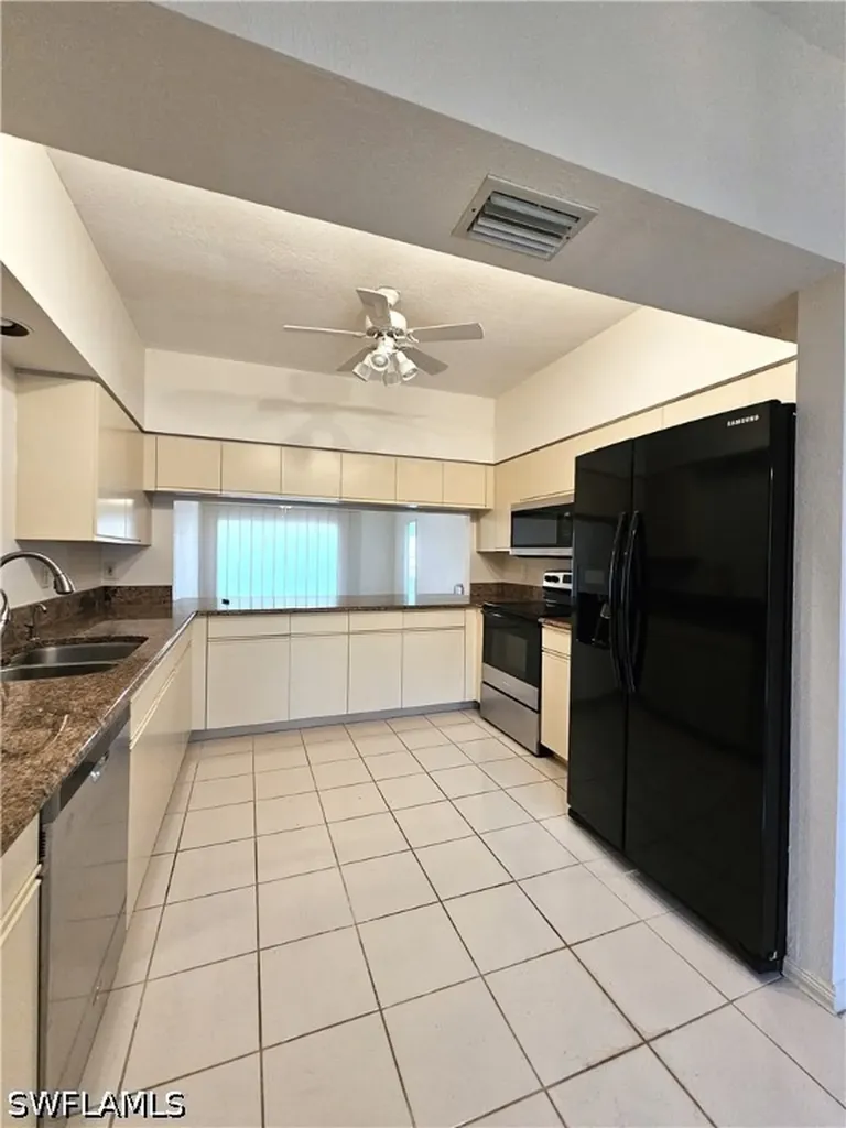6025 Chardonnay Lane Naples FL 34119
