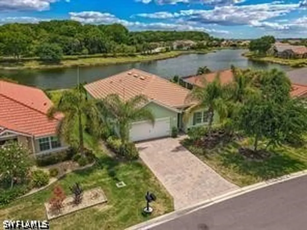 2877 Apple Blossom Drive Alva FL 33920