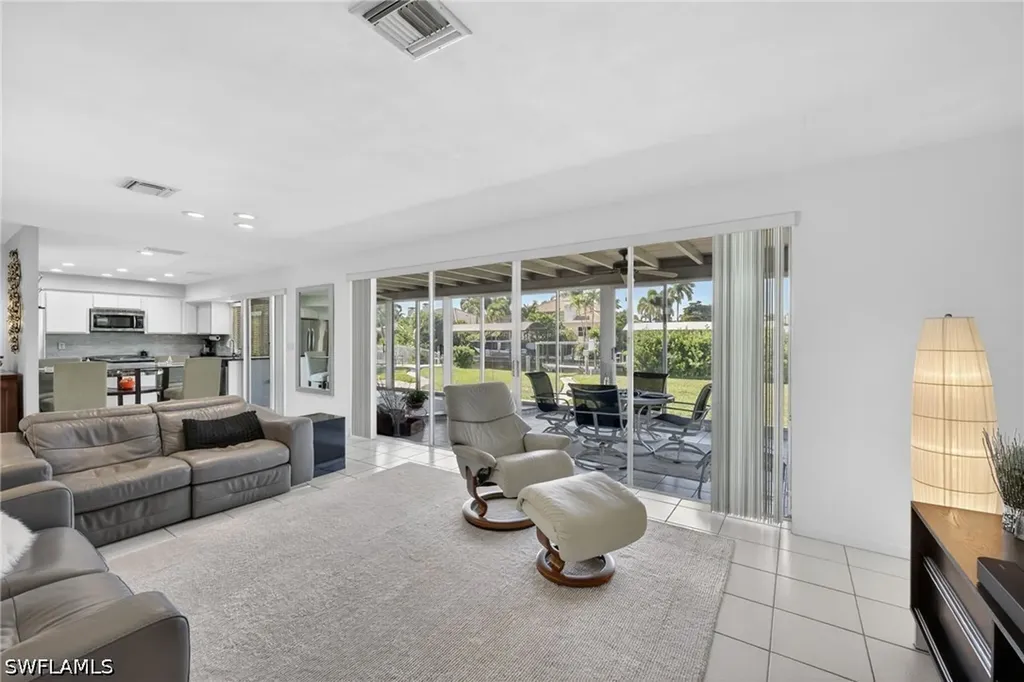 397 Parkway Court Fort Myers FL 33919