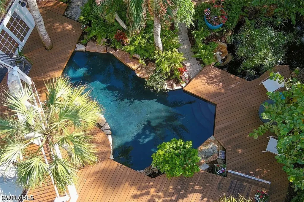 61 12th Avenue S Naples FL 34102