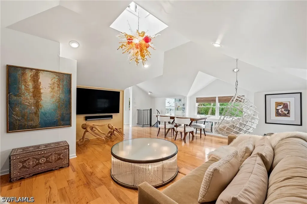 61 12th Avenue S Naples FL 34102