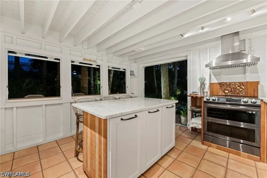 61 12th Avenue S Naples FL 34102