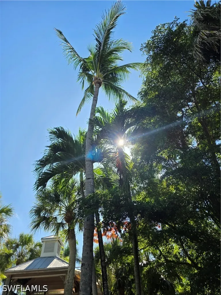 61 12th Avenue S Naples FL 34102