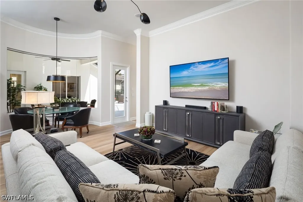 3105 Terramar Drive Naples FL 34119