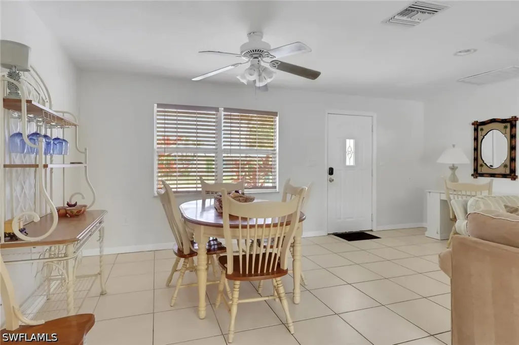 2772 Riverview Drive Naples FL 34112
