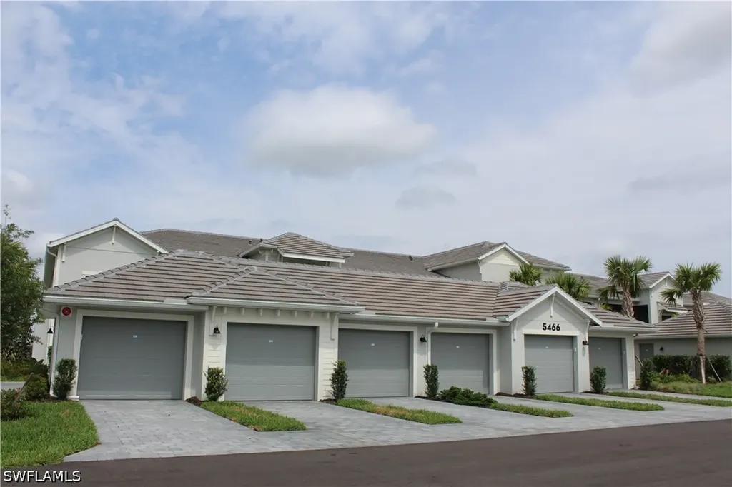 5466 Double Eagle Circle The National Golf & Country Club At Ave Maria FL 34142