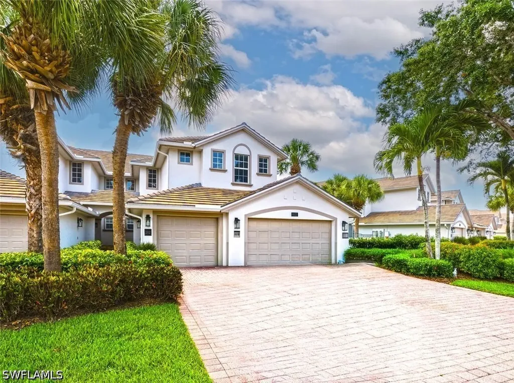 Naples FL, 6822 Ascot Drive, Unit 202