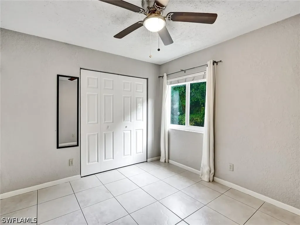 4621 Bayshore Drive Naples FL 34112