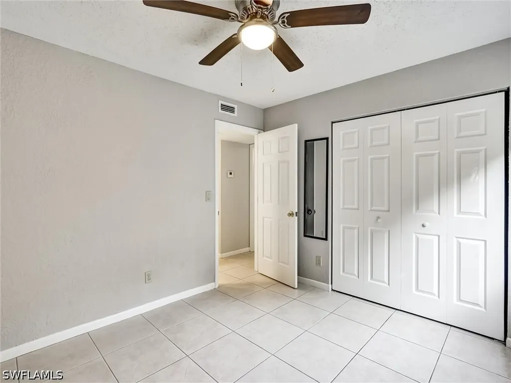 4621 Bayshore Drive Naples FL 34112