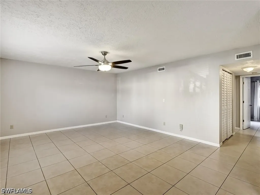 4621 Bayshore Drive Naples FL 34112