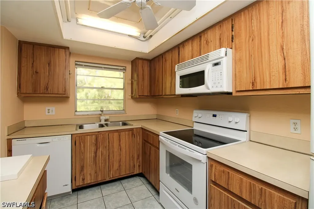 4300 Gulfstream Drive Naples FL 34112
