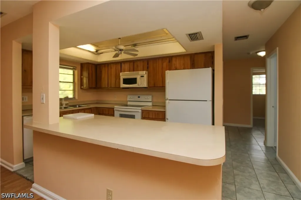 4300 Gulfstream Drive Naples FL 34112