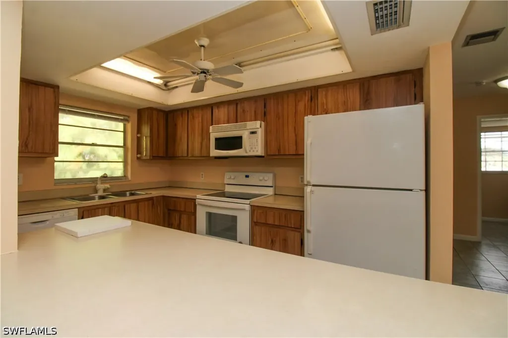 4300 Gulfstream Drive Naples FL 34112
