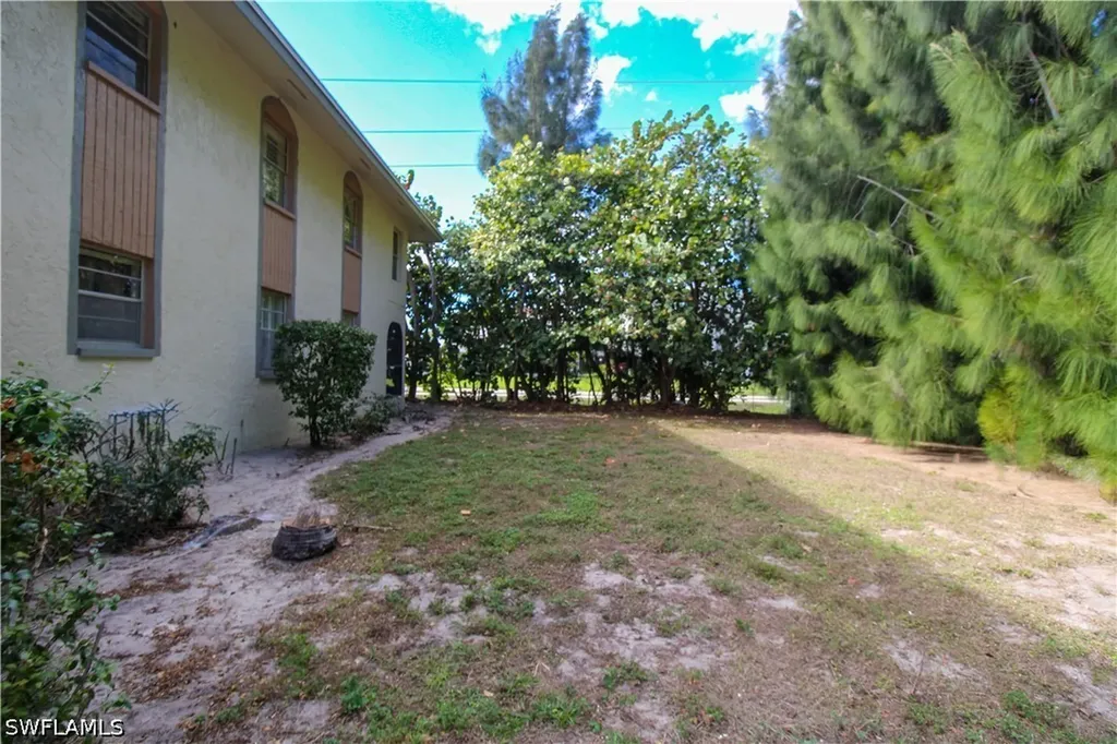 4300 Gulfstream Drive Naples FL 34112