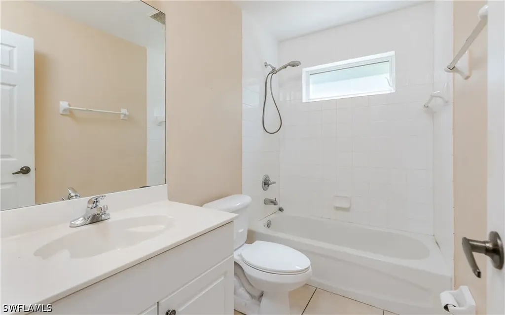 3325 50th Avenue NE Naples FL 34120