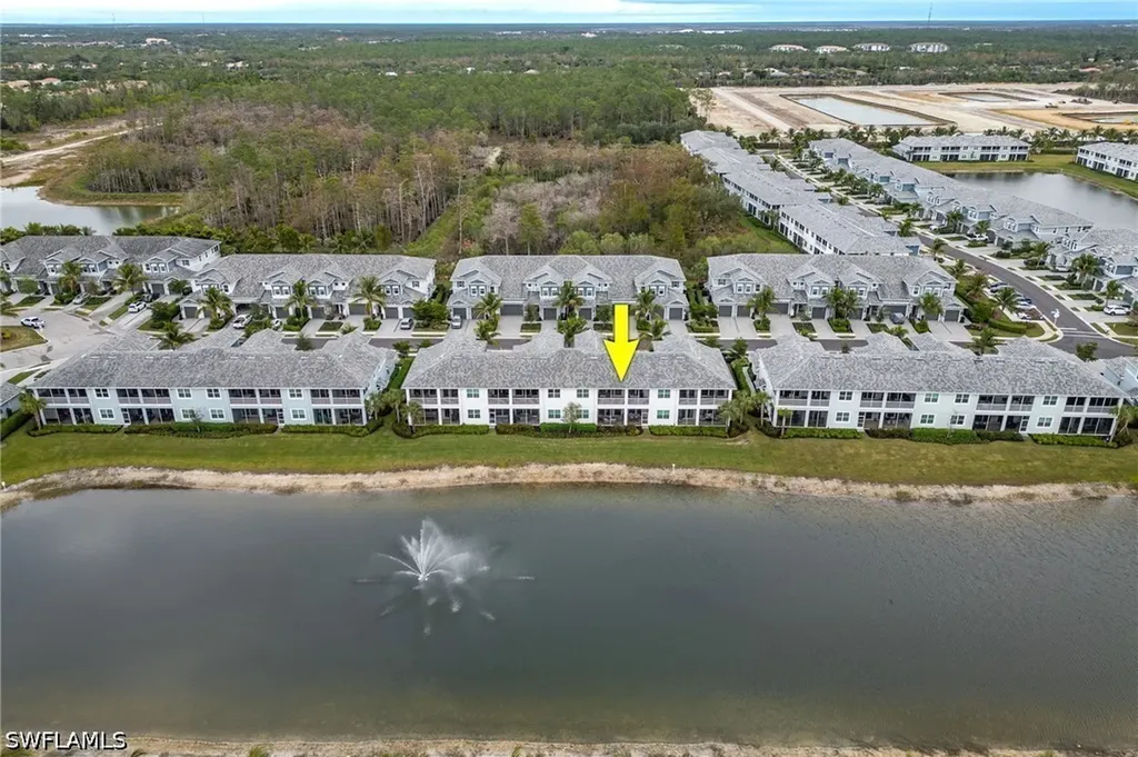 2555 Seychelles Drive Naples FL 34112