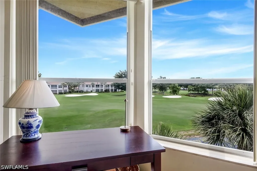 1895 Les Chateaux Boulevard Naples FL 34109