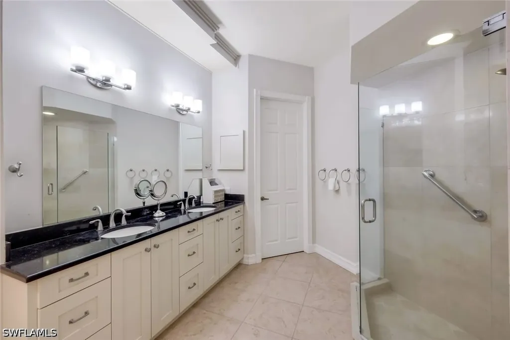 1895 Les Chateaux Boulevard Naples FL 34109