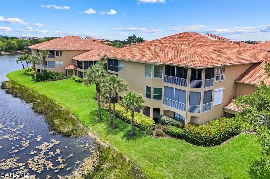 1895 Les Chateaux Boulevard Naples FL 34109