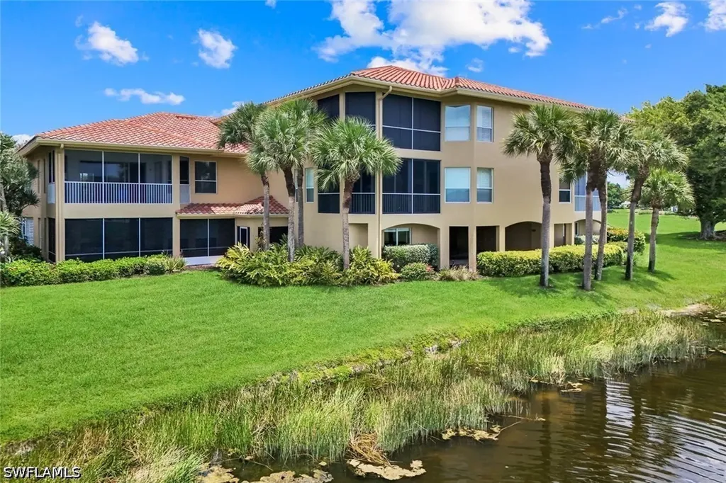 1895 Les Chateaux Boulevard Naples FL 34109